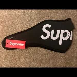 Black Supreme Facemask - NWT
